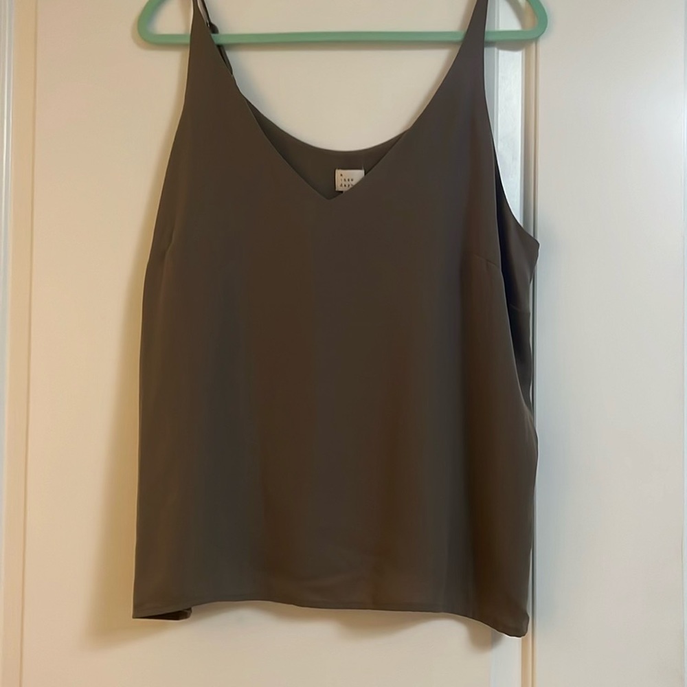 NWT a new day tank